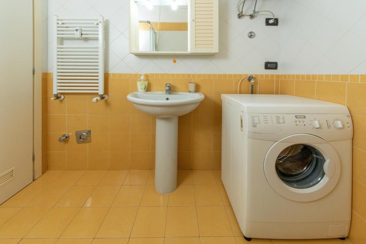 Housmart Milazzo 5 Apartment Болоня Екстериор снимка