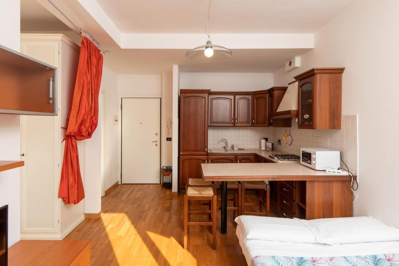 Housmart Milazzo 5 Apartment Болоня Екстериор снимка