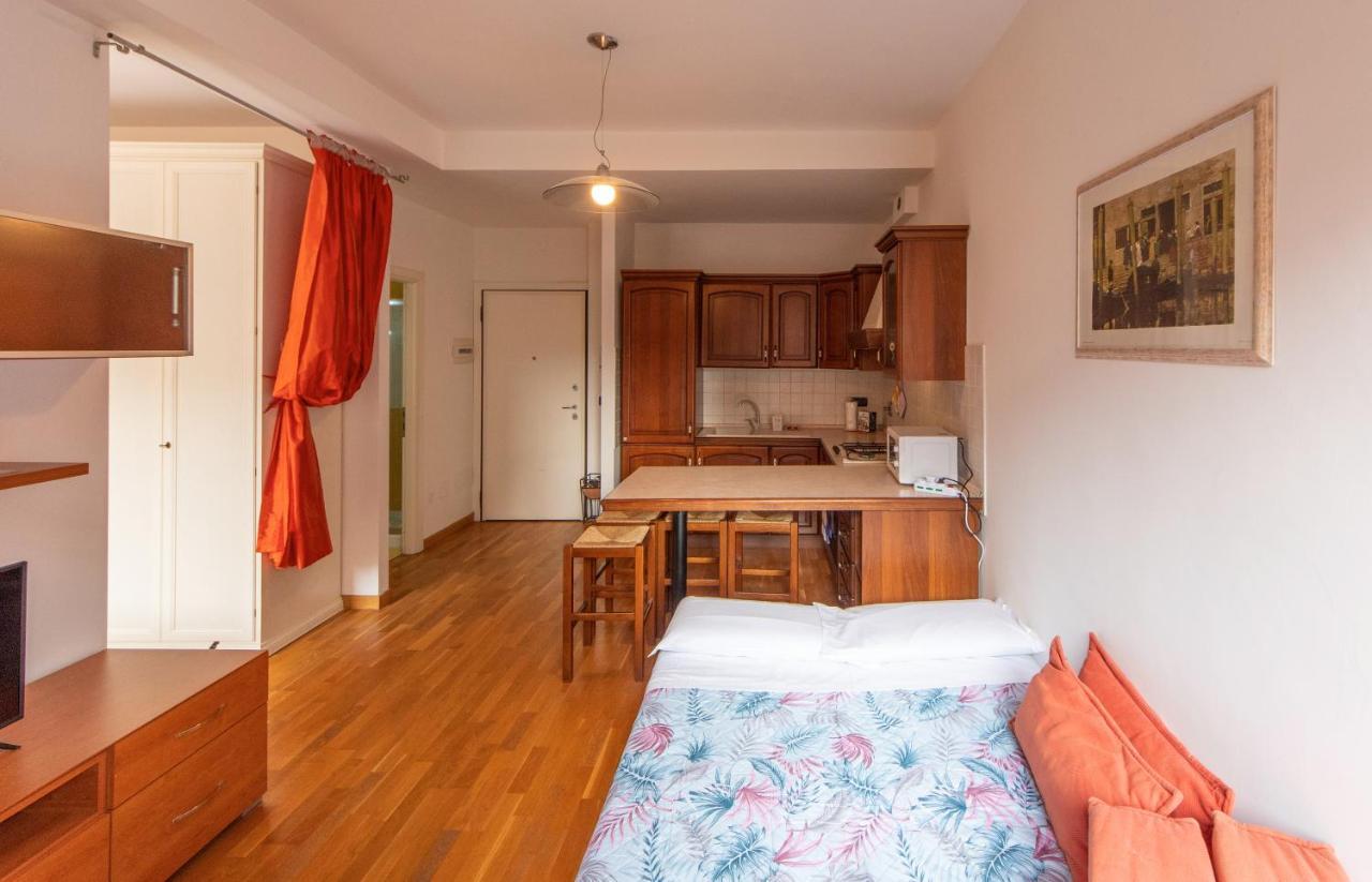 Housmart Milazzo 5 Apartment Болоня Екстериор снимка