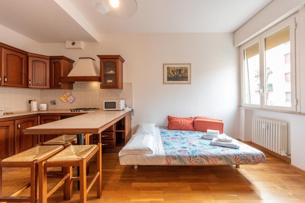 Housmart Milazzo 5 Apartment Болоня Екстериор снимка