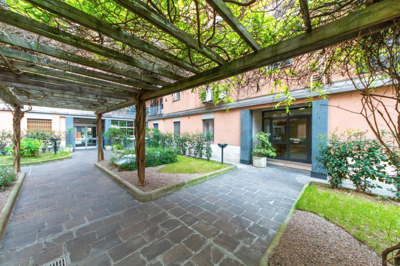 Housmart Milazzo 5 Apartment Болоня Екстериор снимка